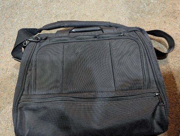 Brenthaven Laptop Messenger Bag Shoulder Strap Handles Briefcase Black Carry-On