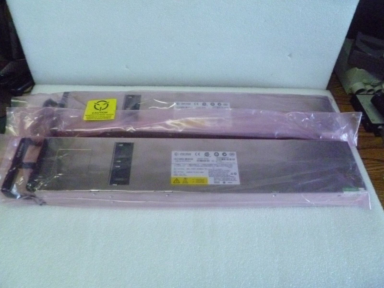 PAIR OF BROCADE/CHEROKEE NIBI-32-ACPWR-A 2400W POWER SUPPLY