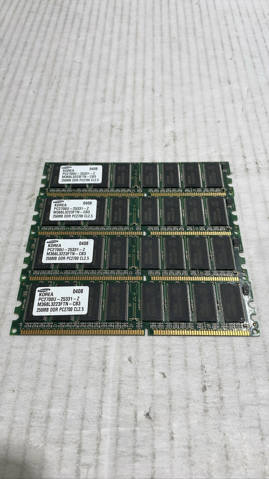 Samsung M368L3223FTN-CB3 256MB PC2700U DDR CL2.5 Desktop RAM Memory Lot of 4