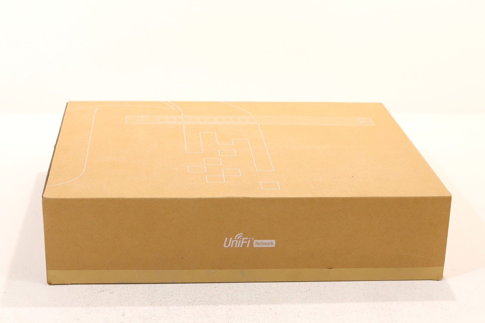 Ubiquiti UniFi Pro 24-Port Gigabit PoE Managed Network Switch P/N:USW-Pro-24-PoE