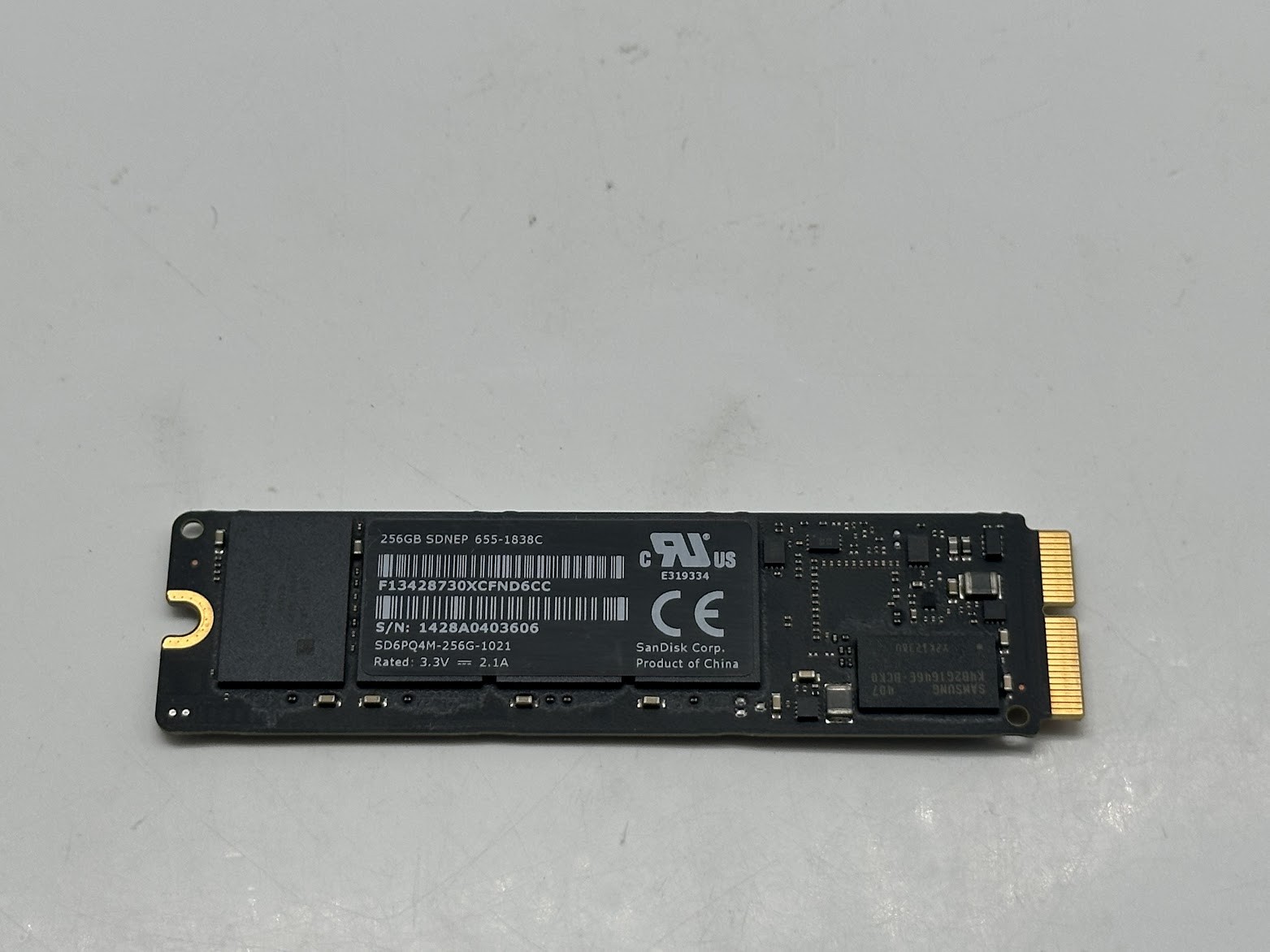 SanDisk / Apple SD6PQ4M-256G-1021 655-1838C 256GB SDNEP SSD - CHD189A