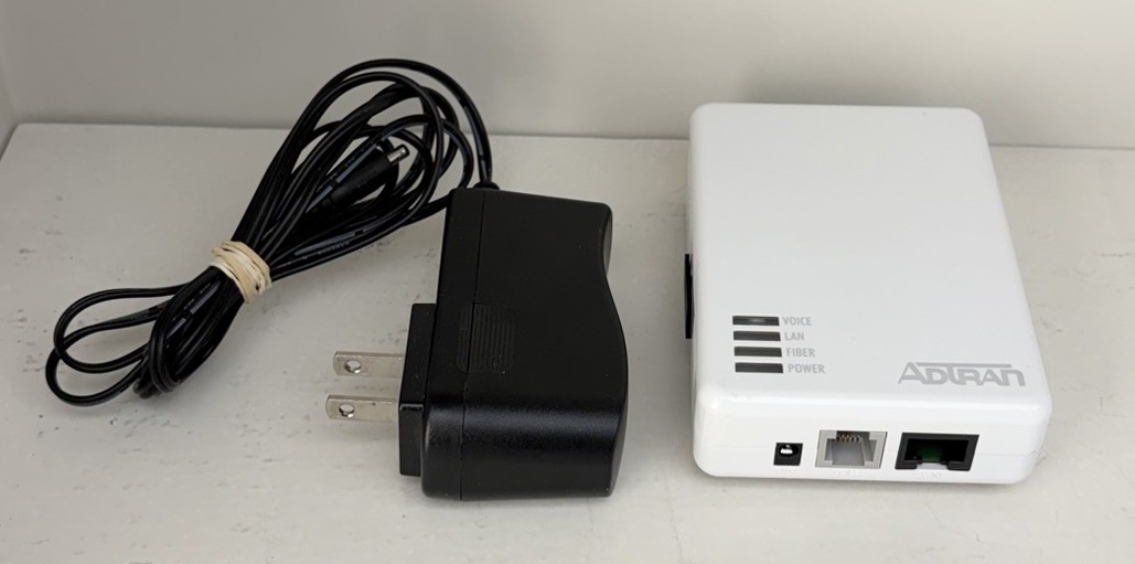 ADTRAN 411 Micro GPON Indoor ONT Router / 1287787F1 Optical Network Termination