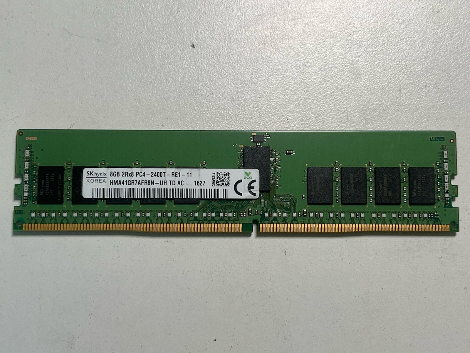 SK Hynix 8GB PC4-2400T DDR4-2400 RDIMM Server RAM Lenovo 01AG008 HMA41GR7AFR8N