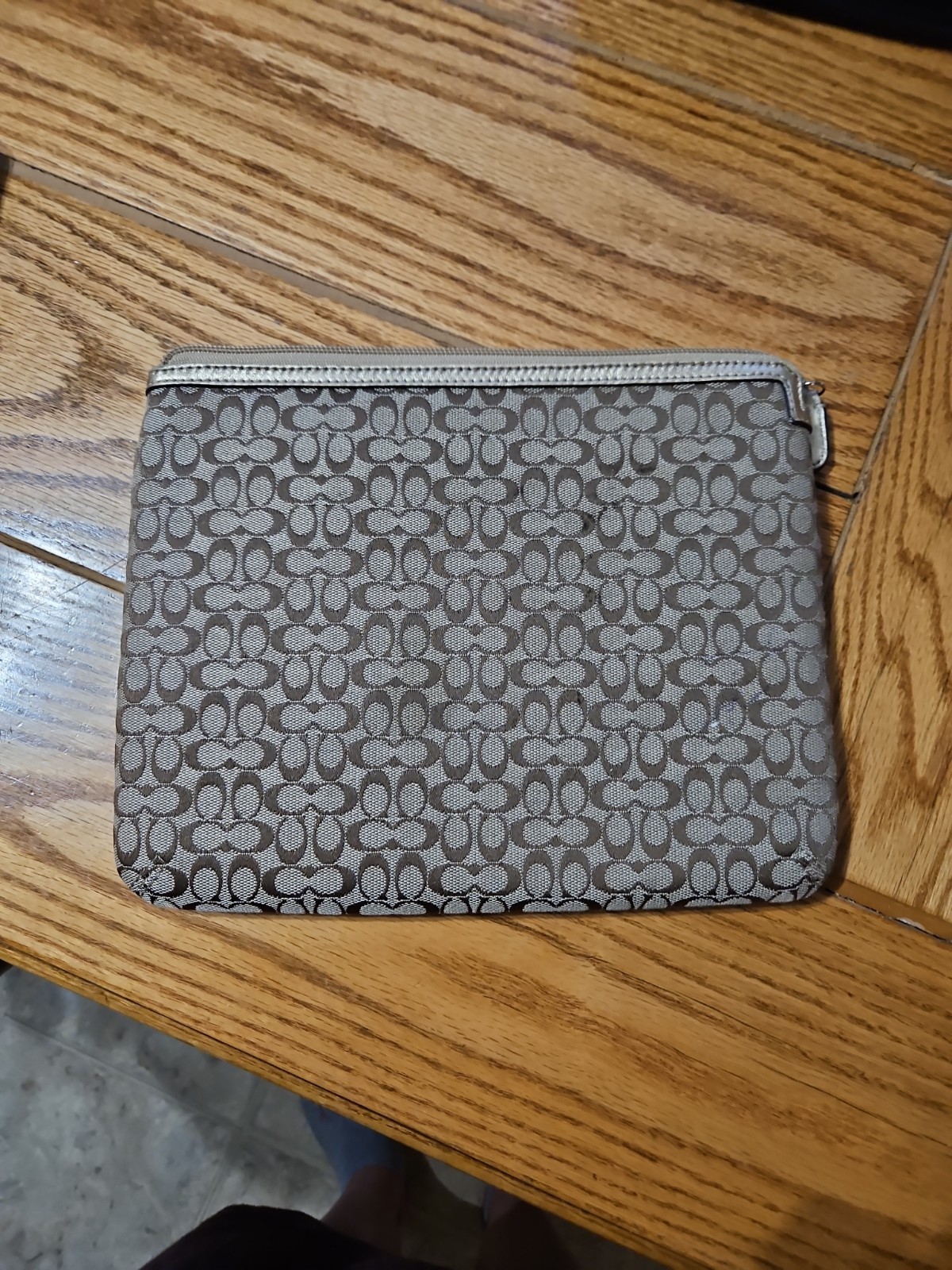  COACH Classic Monogram iPad Sleeve Case (B34)