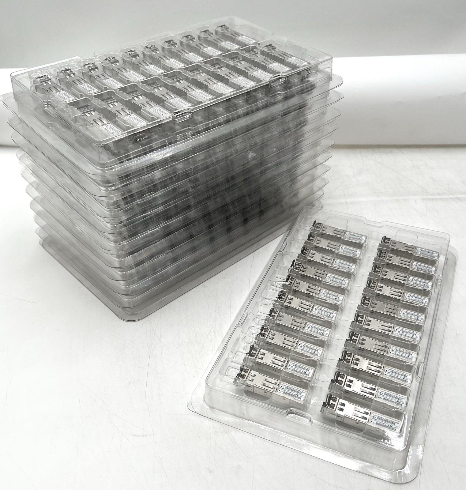 *Lot of 220* Avago AFBR-5715PZ-JU1 Transceiver Modules