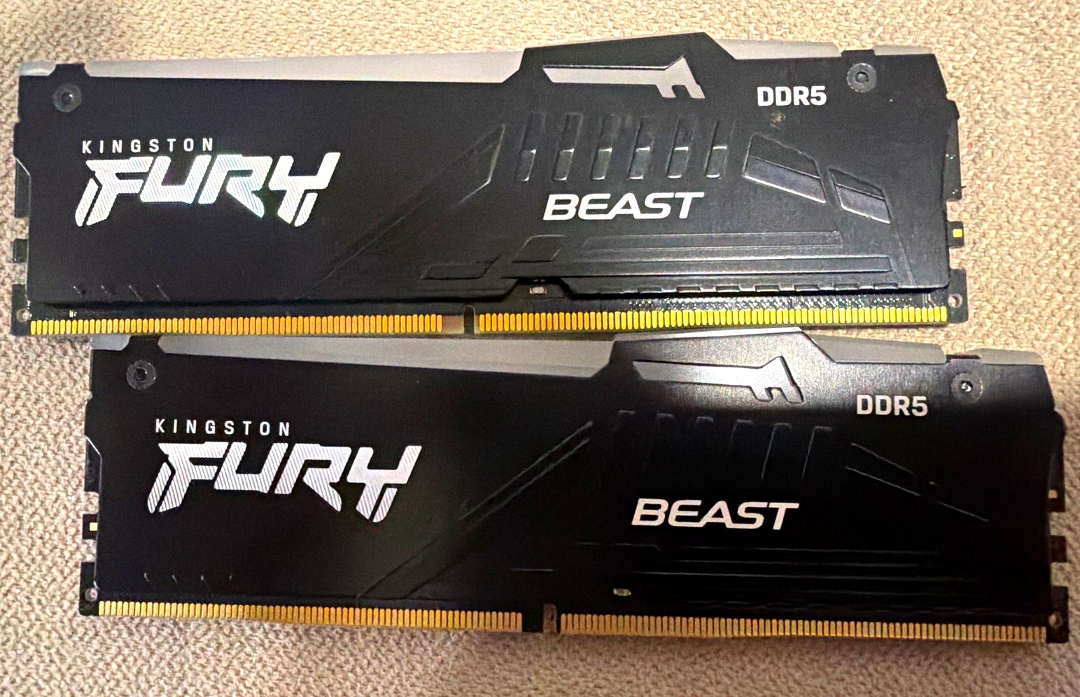 Kingston FURY Beast 16GB (2x8GB) DDR5-5200 PC5-41600 DIMM 288-Pin