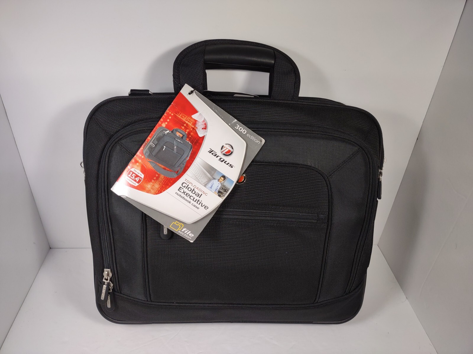 Targus top loading Global Executive 300 edition new with tag