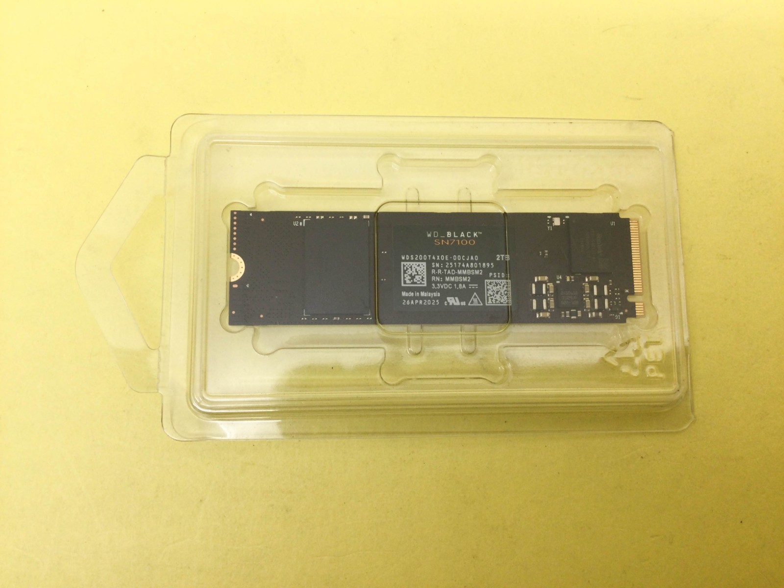WD BLACK SN7100 2TB NVMe Gen4 PCIe M.2 2280 Internal Gaming SSD WDS200T4X0E New