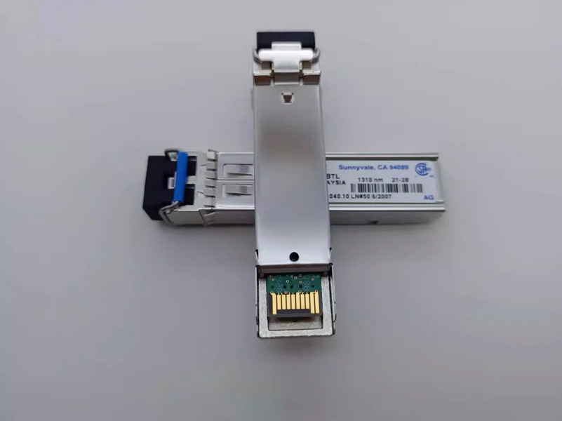 Finisar FTLF1318P3BTL 1.25G 10km Industrial SFP Transceiver-