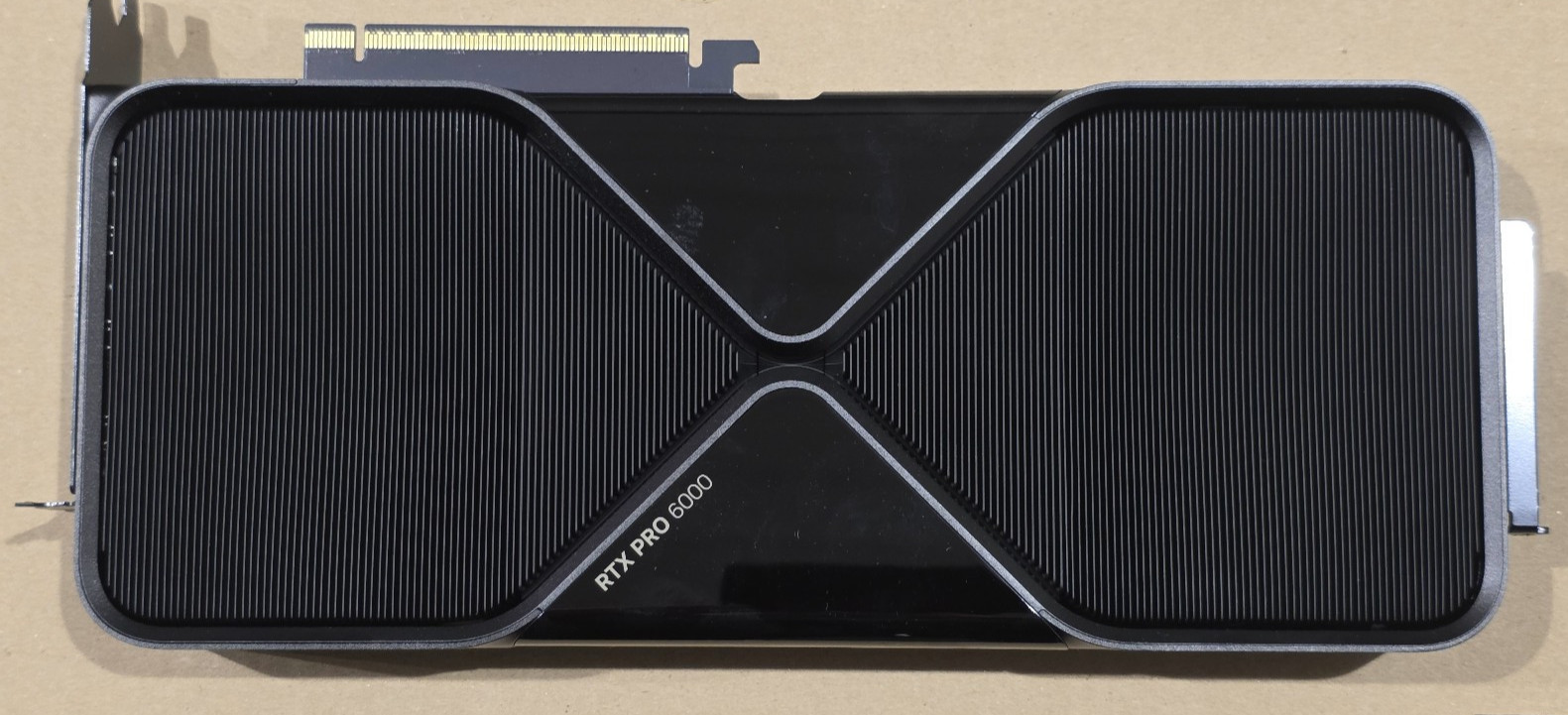 1 x NVIDIA RTX PRO 6000 Blackwell 96GB GDDR7 Workstation Edition (600W) BULK OEM