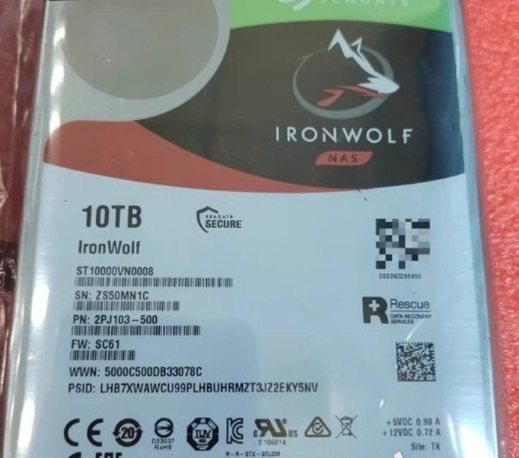 Seagate IronWolf ST10000VN0008 NAS 3.5" 10TB 256MB Internal Desktop Hard Drive