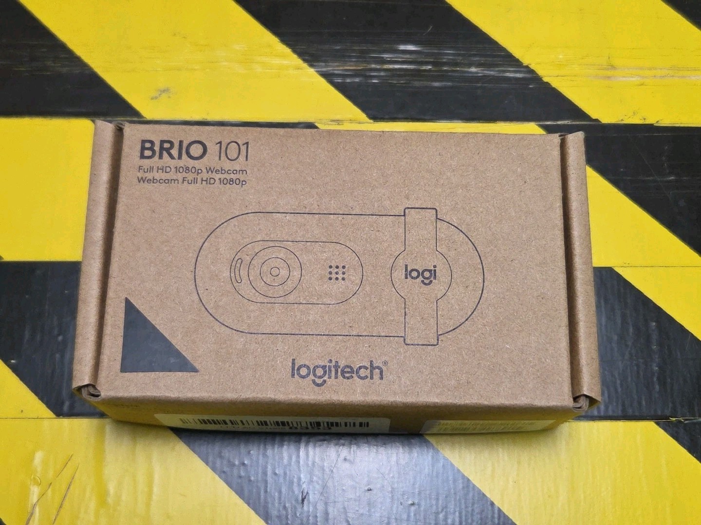 Logitech Brio 101 Full HD 1080p Webcam Made for Meetings and Works for Streaming