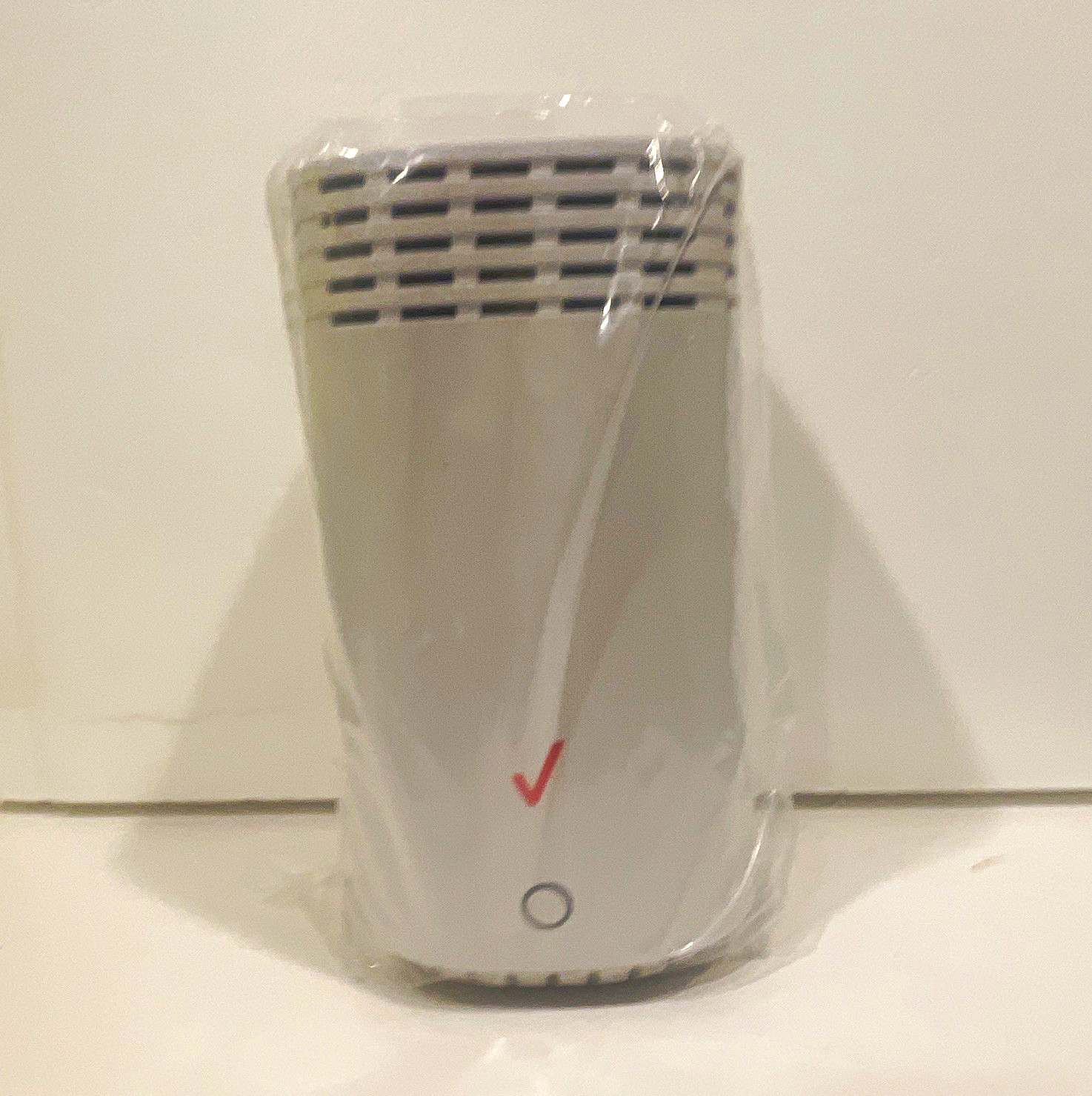 Verizon Fios E3100 Dual-Band Wi-Fi Extender, Ethernet, 2400 Mbps, White