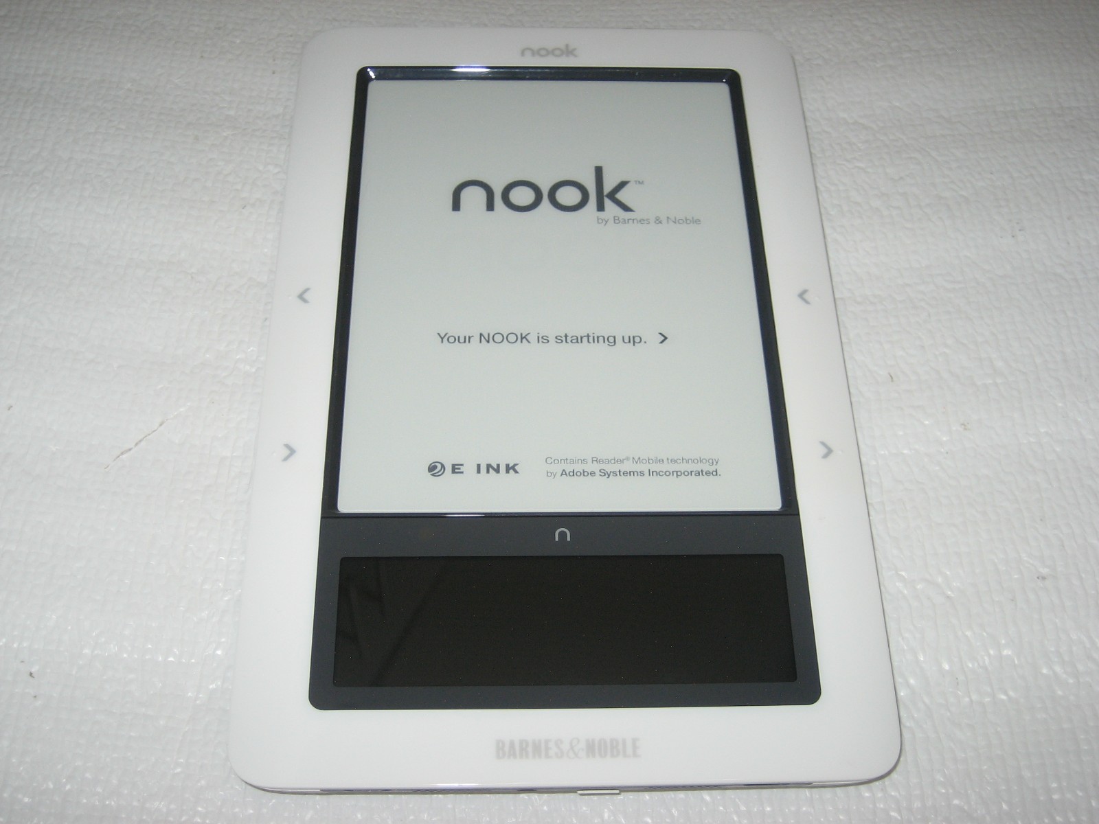 Vintage NOOK - Barnes & Noble 1st Edition E Reader BNRZ100 - Need Battrey oo