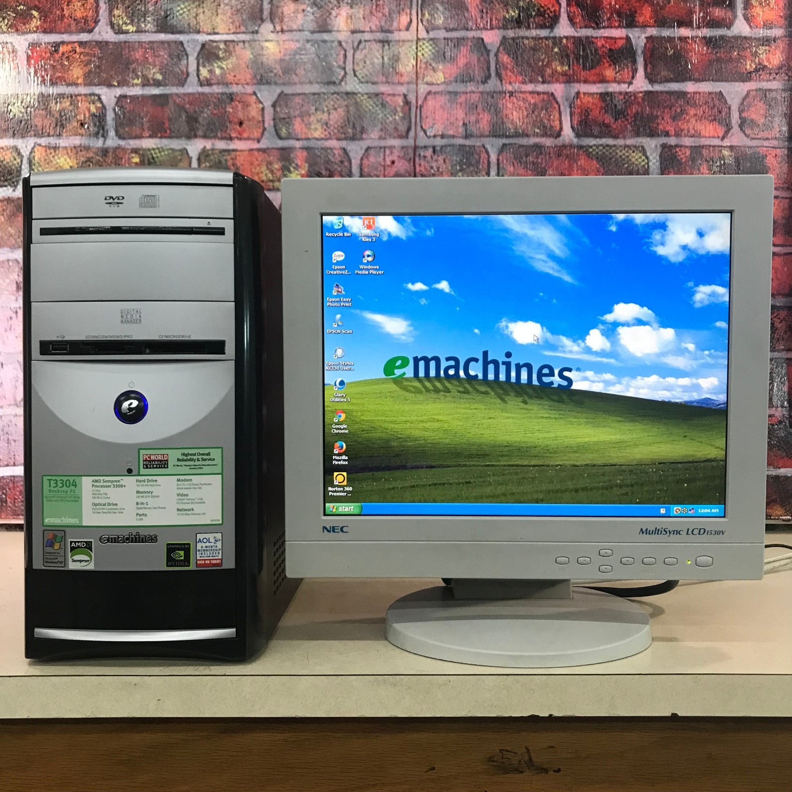 eMachines T3304 PC for Retro Gaming AMD Sempron 2.00GHz 2GB RAM (Windows XP)