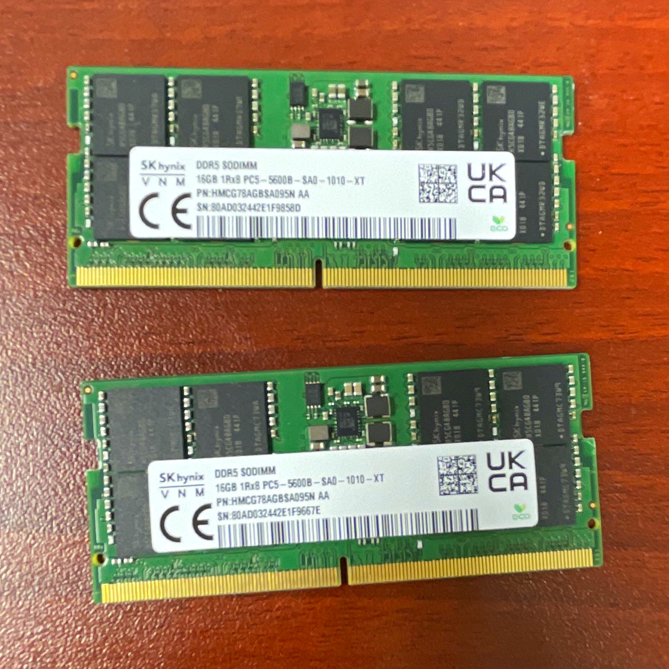 SK hynix 32GB (2x16GB) DDR5 SO-DIMM PC5-5600B ECC HMCG78AGBSA095N AA