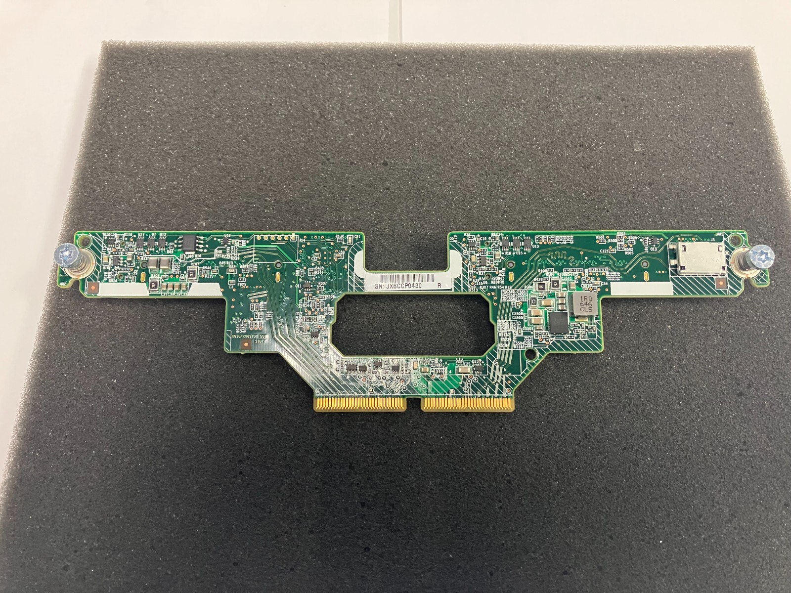 HPe 801364-001 SPS-PCA Backplane HDD/TB 2S BB Premium 777074-001