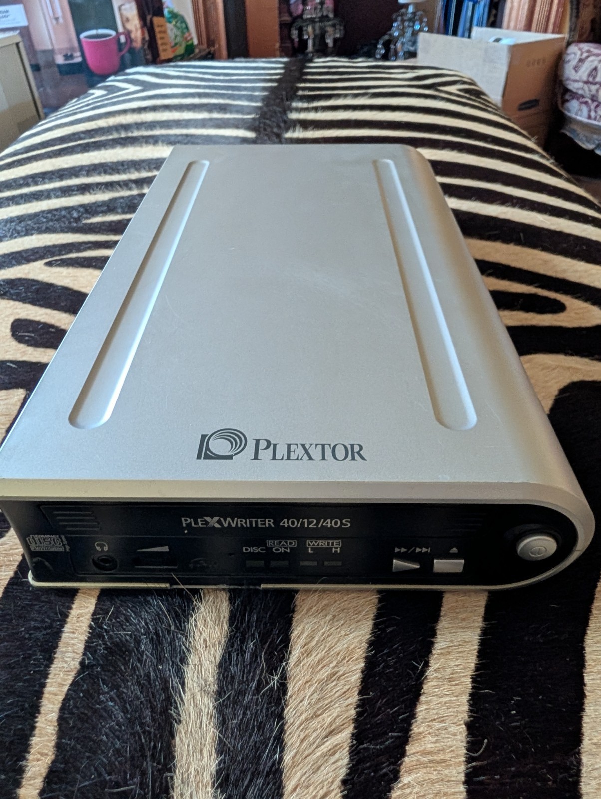 PLEXTOR PX-W4012TSE External Plexwriter SCSI CD-RW  Drive 