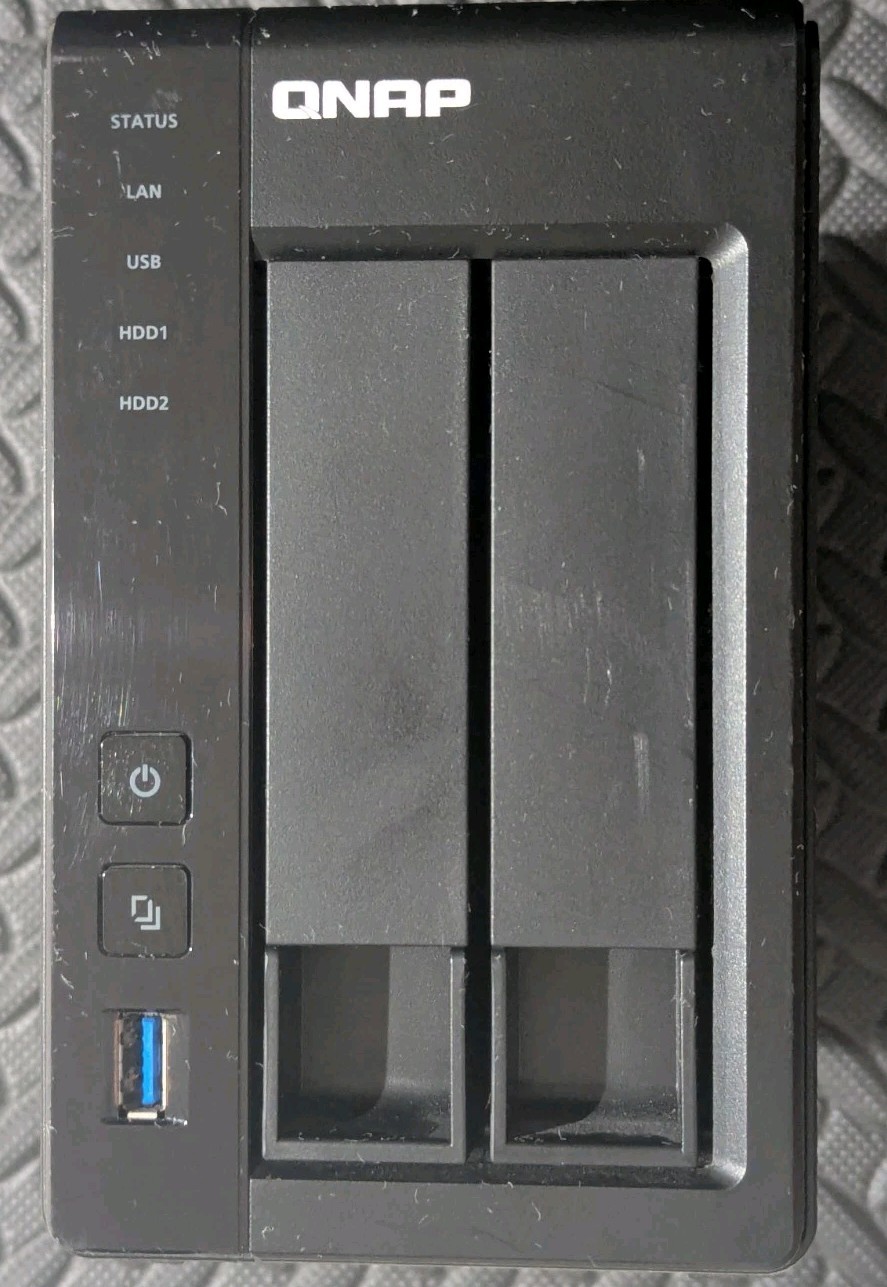 QNAP TS-251+ 2-Bay NAS Black Diskless 8GB RAM 