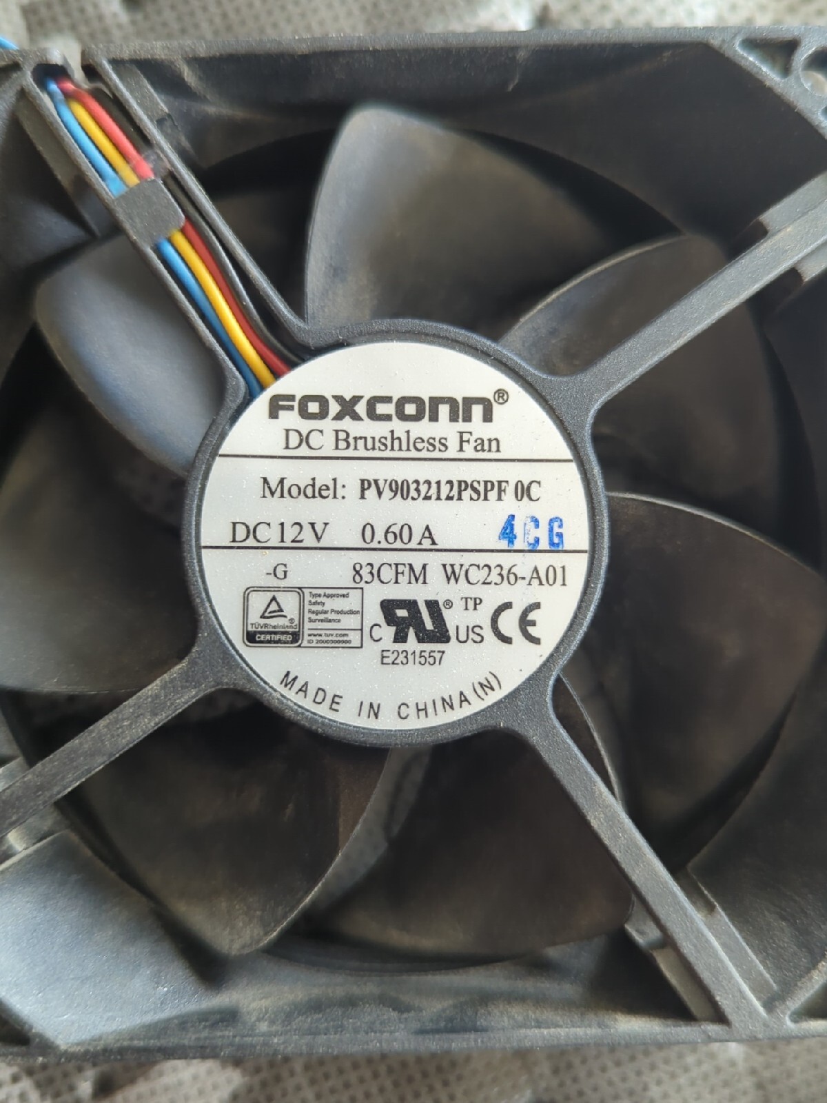 Foxconn PV903212PSPF 0C 0.60A 12V DC Brushless Fan  83CFM  0WC236 5 pin  L-F