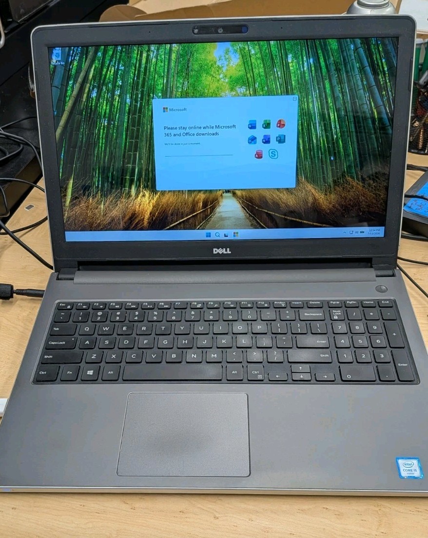 Dell Inspiron 15 5559 15.6" i5-6200U 2.3GHz 12GB 240GB SSD  Windows 11 MS Office