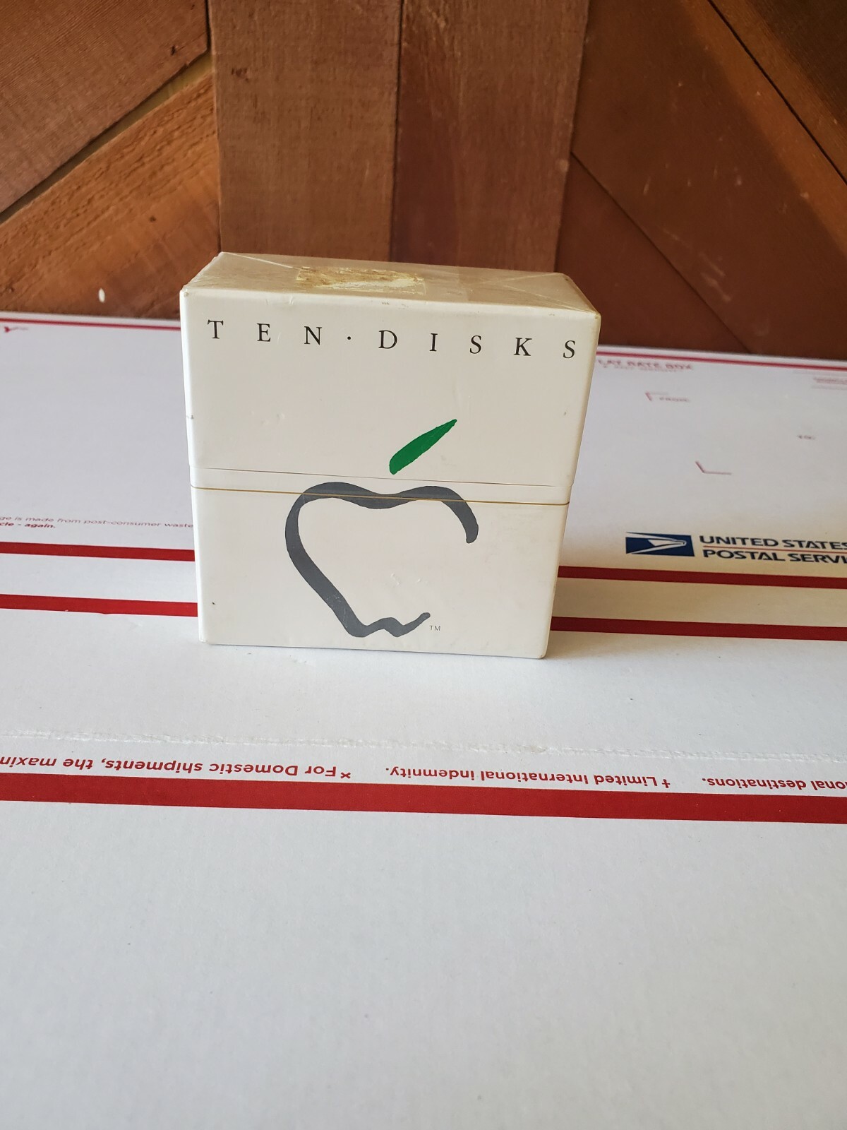 NOS Apple Macintosh 3.5" Vintage "Picasso Style"Floppy 10 Disc Box New 400k Rare