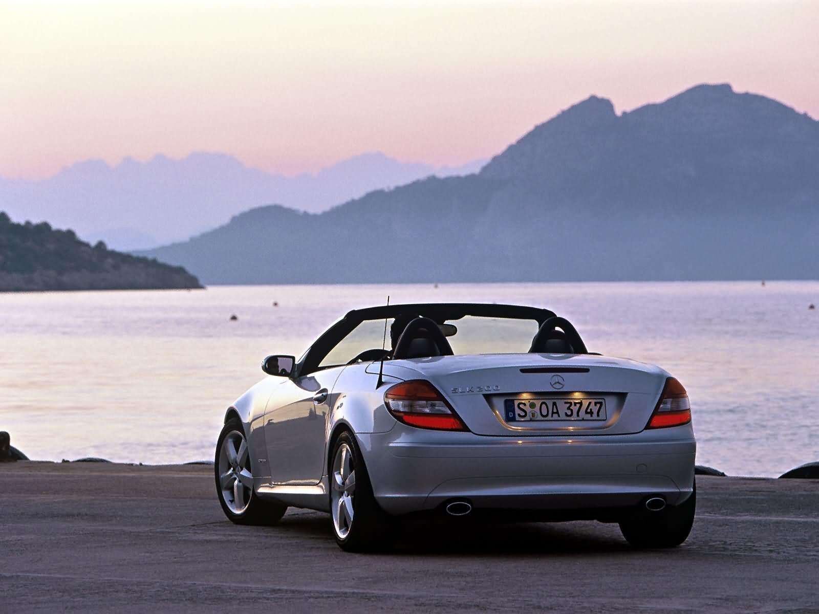 Cars mercedes benz slk 200 kompressor cabriolet Desk Mat Stitched