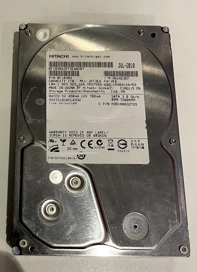 Hitachi 1000GB Internal 7200RPM 3.5" (h3d10003272s) HDD