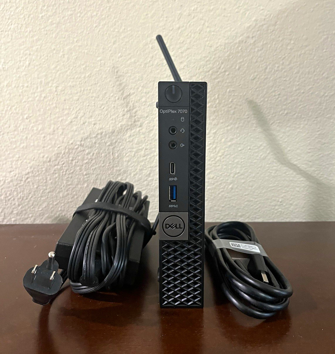 Dell OptiPlex 7070 Micro Desktop | i7-9700 | 32GB RAM | 256GB SSD | AC Adapter