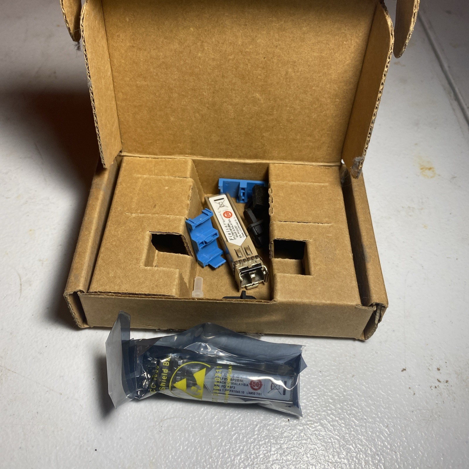 Finisar FTLF1318P3BTL 1.25 Gb/s SFP-LX 1310nm 10km SMF transceiver