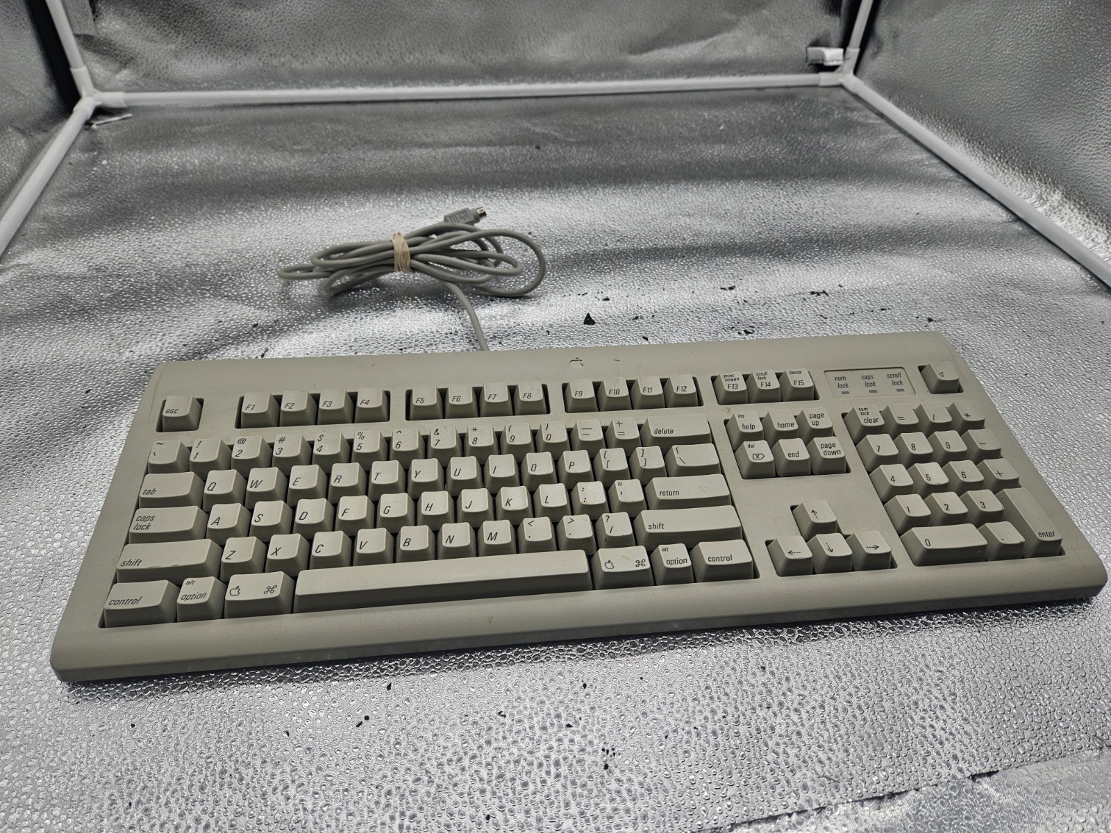 Apple Design Keyboard M2980 - Macintosh ADB -Works For Power Macintosh 1995 Nice