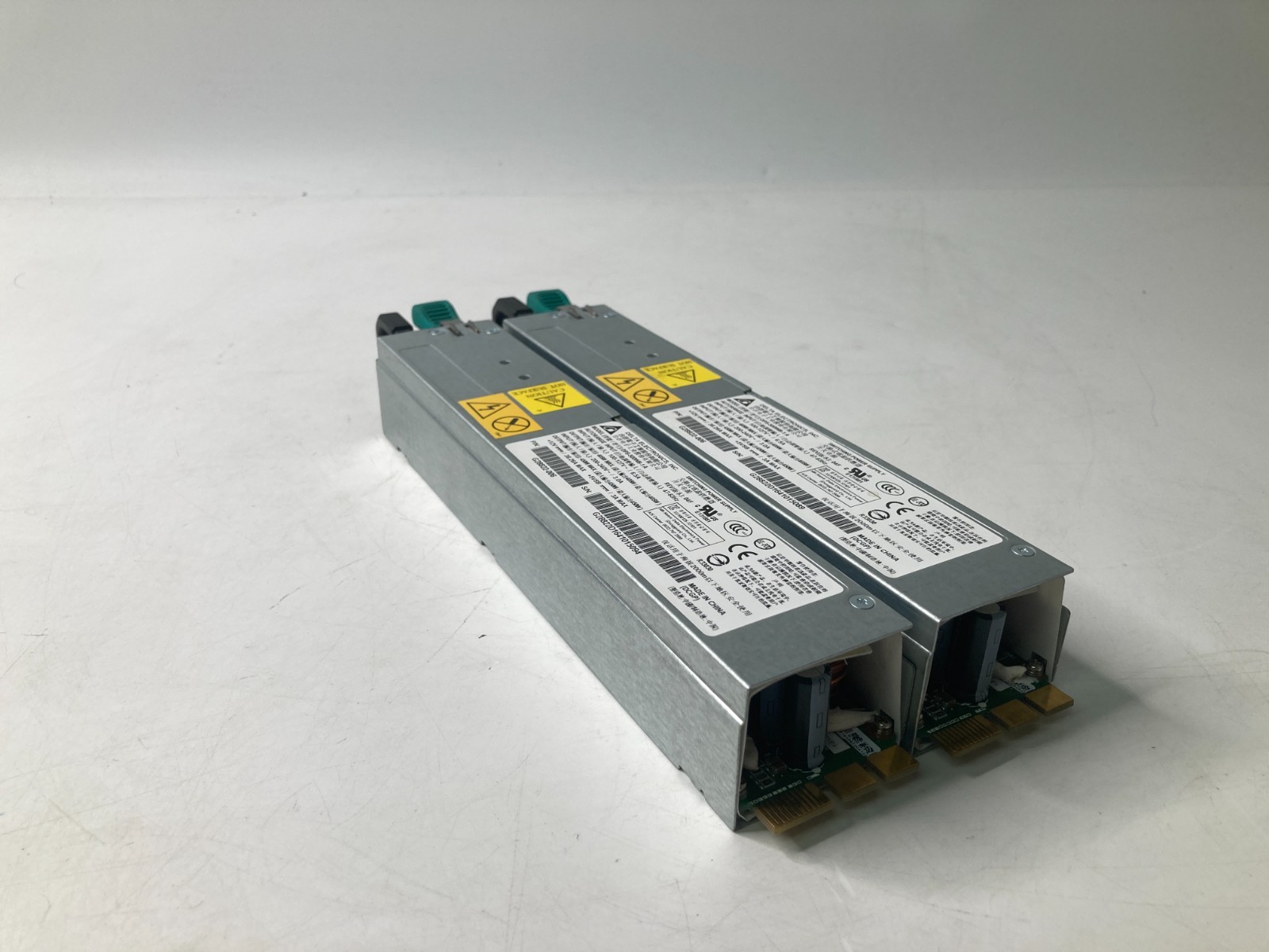 Lot of 2 Delta Electronics DPS-500WB-1 A G28822-006 405W