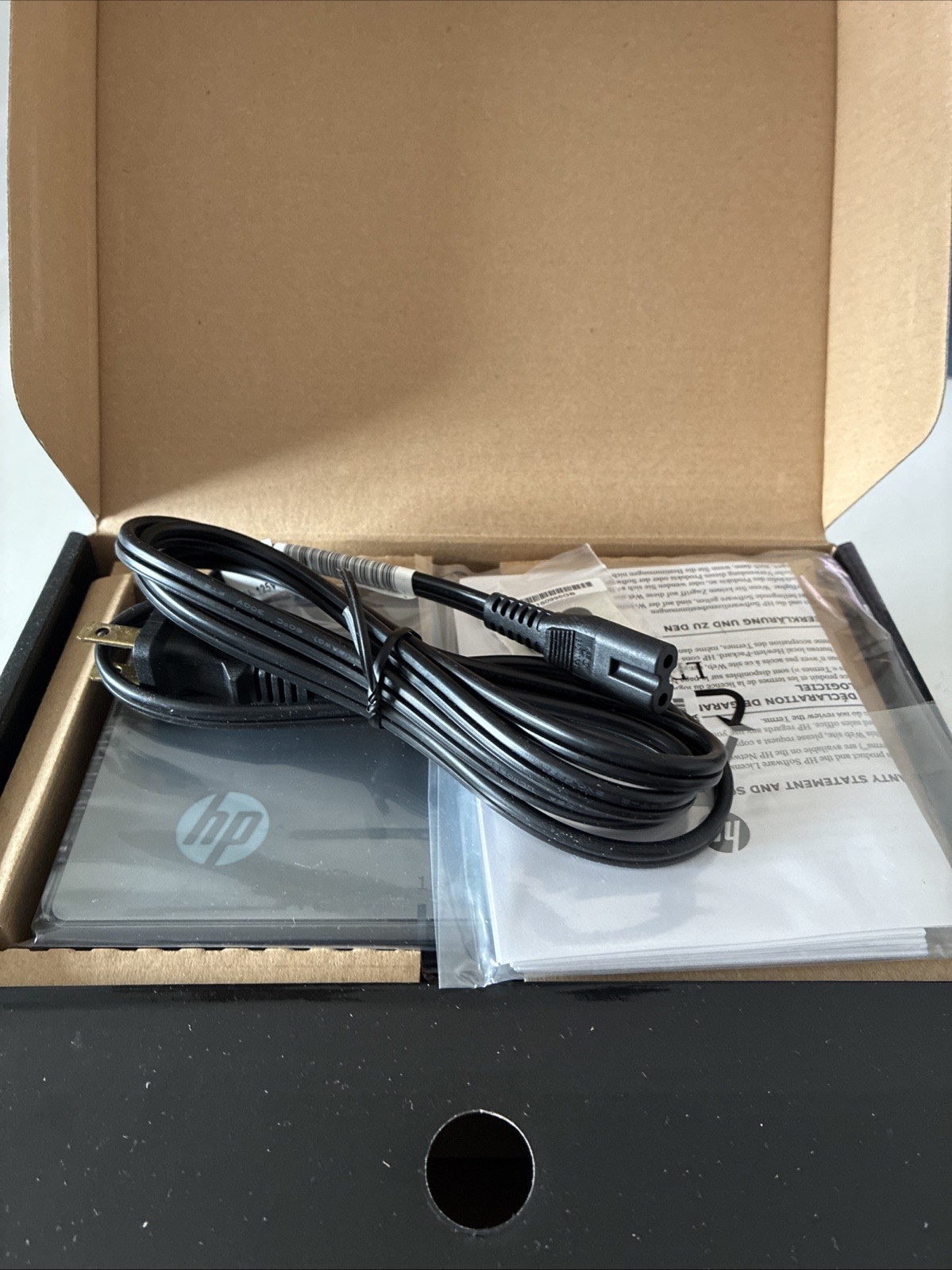 Hewlett Packard HP 1405-8G Switch (JD867A)