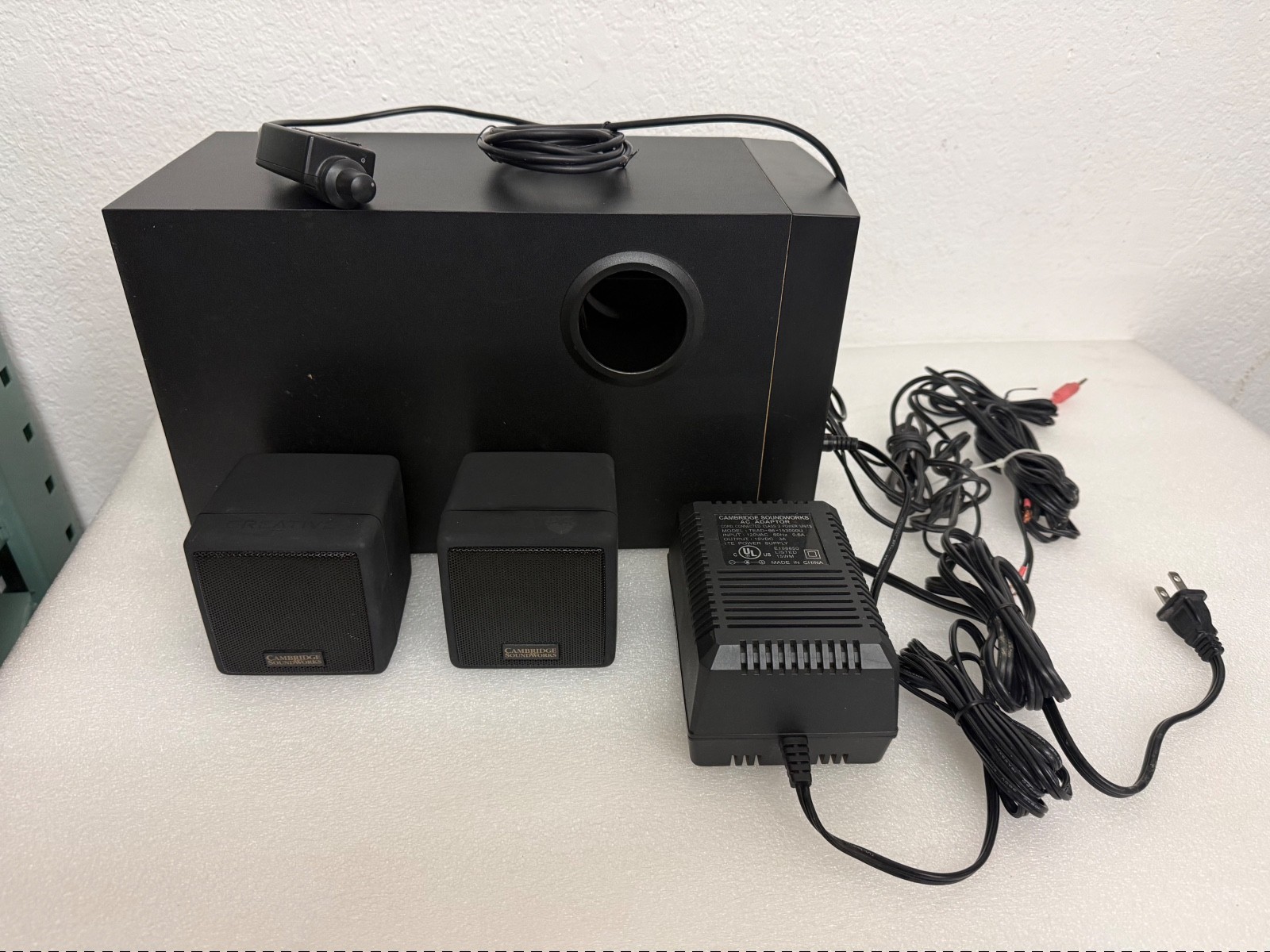 Cambridge SoundWorks CSW250 SoundWorks Digital 2.1 PC Speaker System