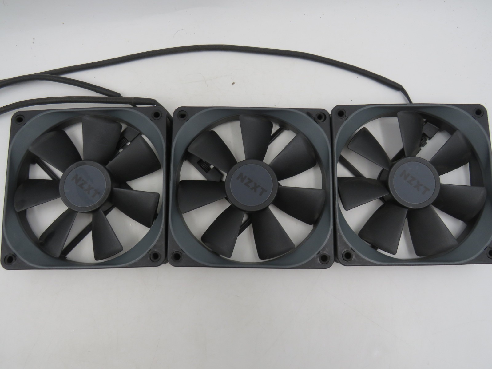 NZXT Aer P 120mm RF-AP120-FP PC Case Fans 3 Pack Black PARTS / UNTESTED