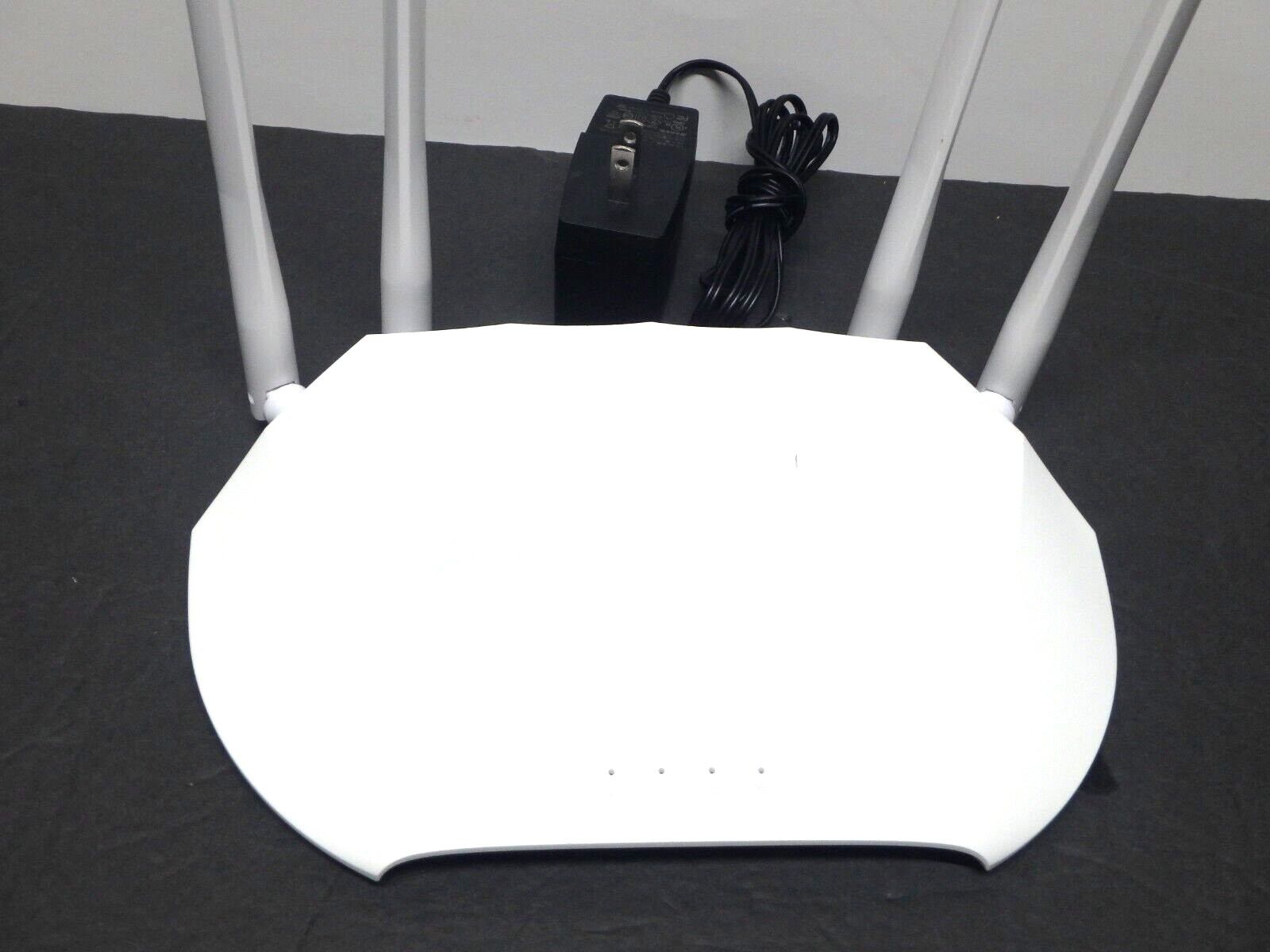 Pro-Link AC1200 Wireless Gigabit Access Point Desktop Wi-Fi Bridge