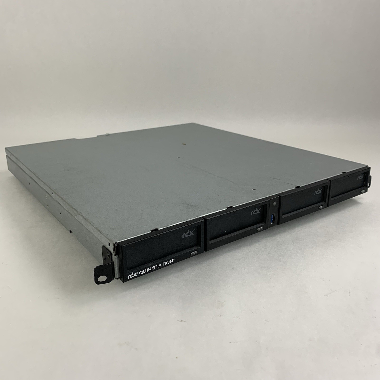 Tandberg RDX Quikstation 4 RMN-A-01-14 Desktop StorageLoader No HDD No OS