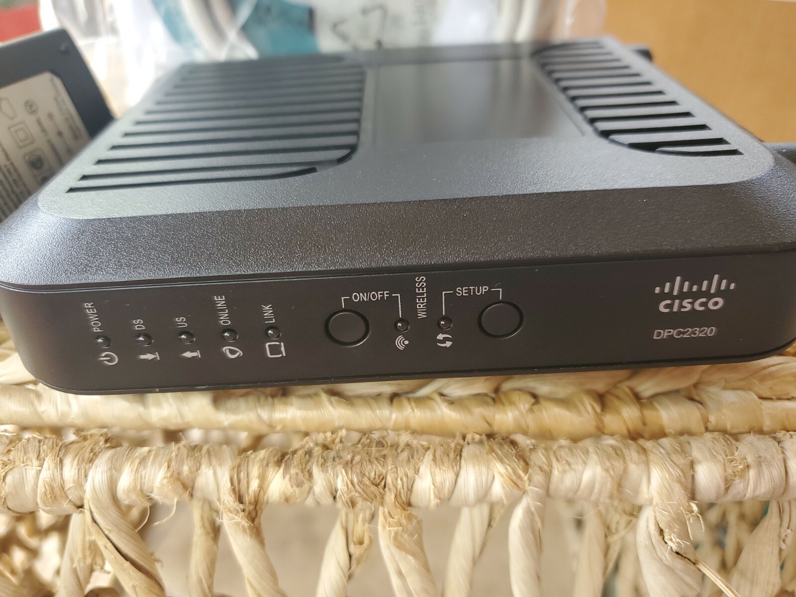 CISCO DPC2320 Cable Modem Wireless Router 802.11n Gateway READ DESCRIPTION