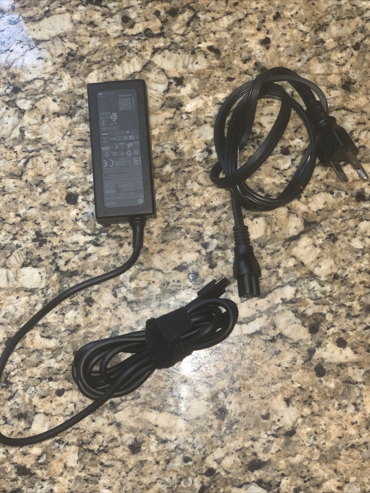 Genuine HP Laptop Charger AC Power Adapter 935444-002 934739-850 USB-C Tip 45W