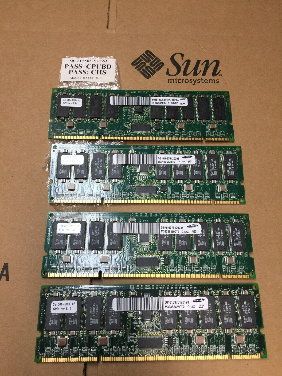 SUN X7056A SamSung 4GB(4x1gb 501-6109-02) Memory KIT ,Test-PASS "showchs"CPUBD