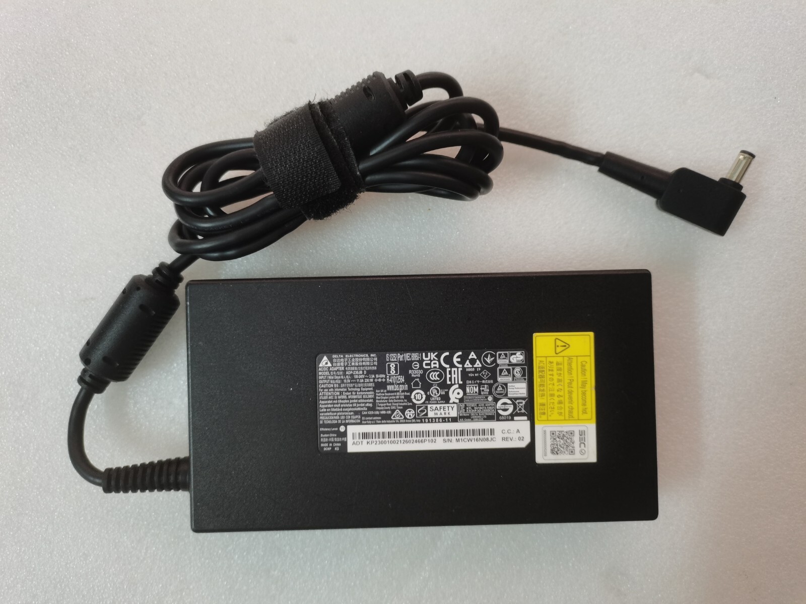 230W Delta 19.5V 11.8A ADP-230JB D Original For Acer ConceptD 7 N19Q6 CN715-73G