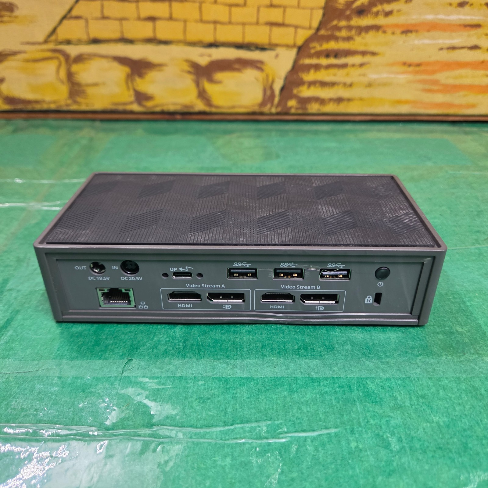 Targus DOCK190USZ USB-C 100 W Docking Station - Black