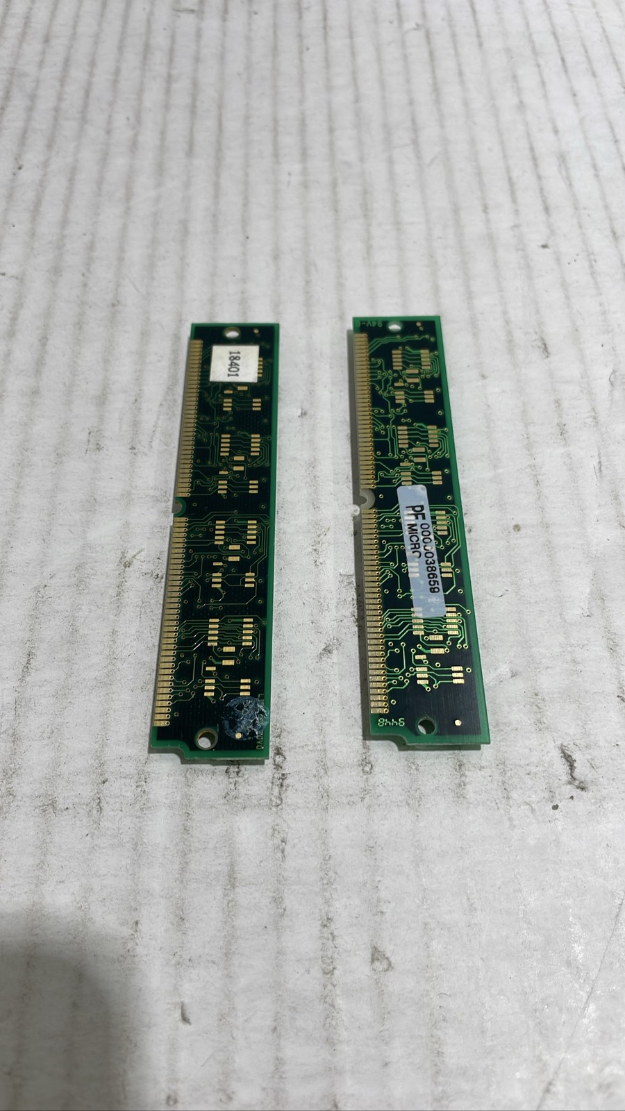 4MB 72-Pin SIMM RAM FPM Toshiba TC514400ASJ-60 Hitachi Vintage Lot Of 2