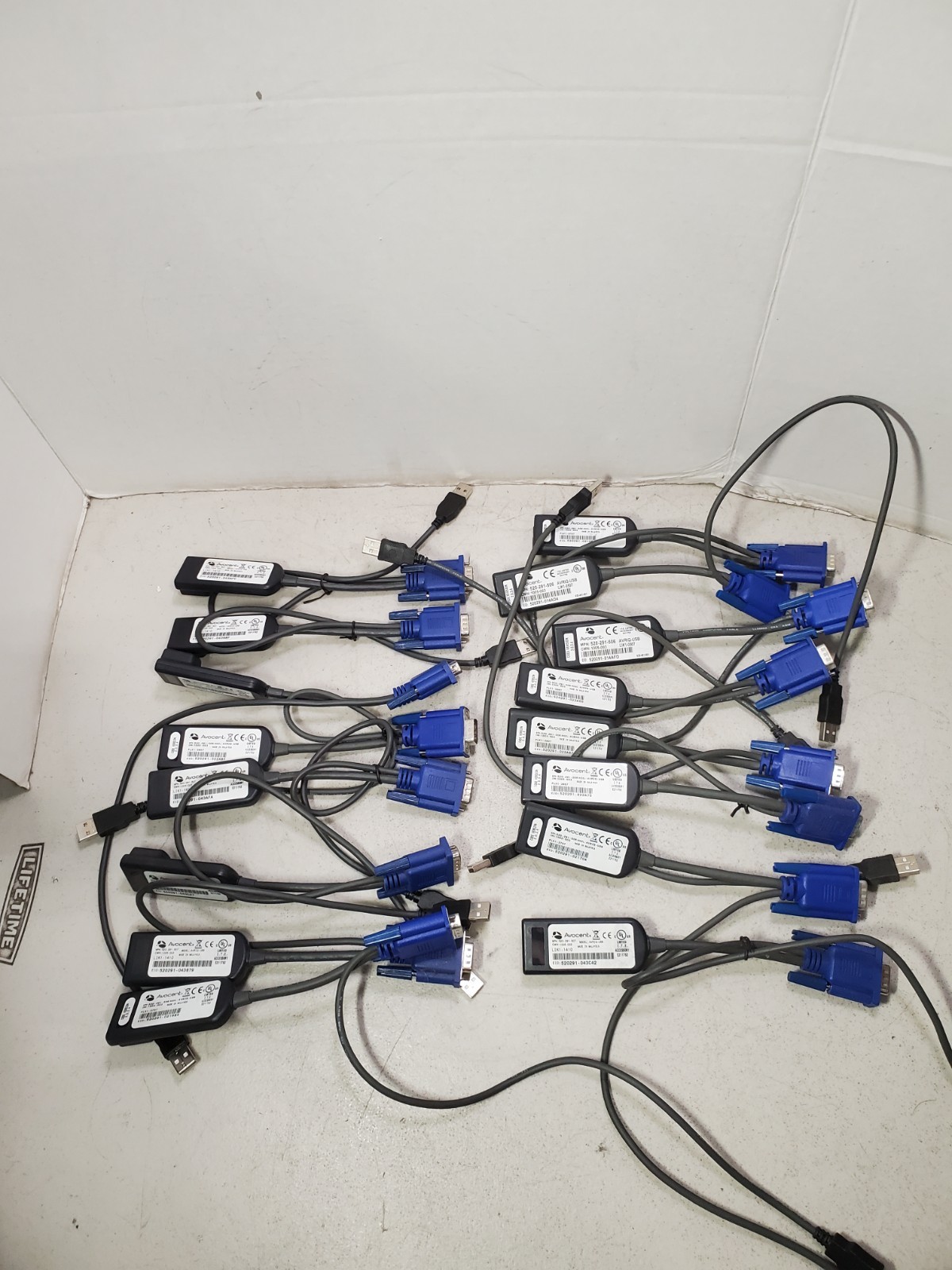 Lot of 16 Avocent AVRIQ-USB 6X 520-291-507 #69