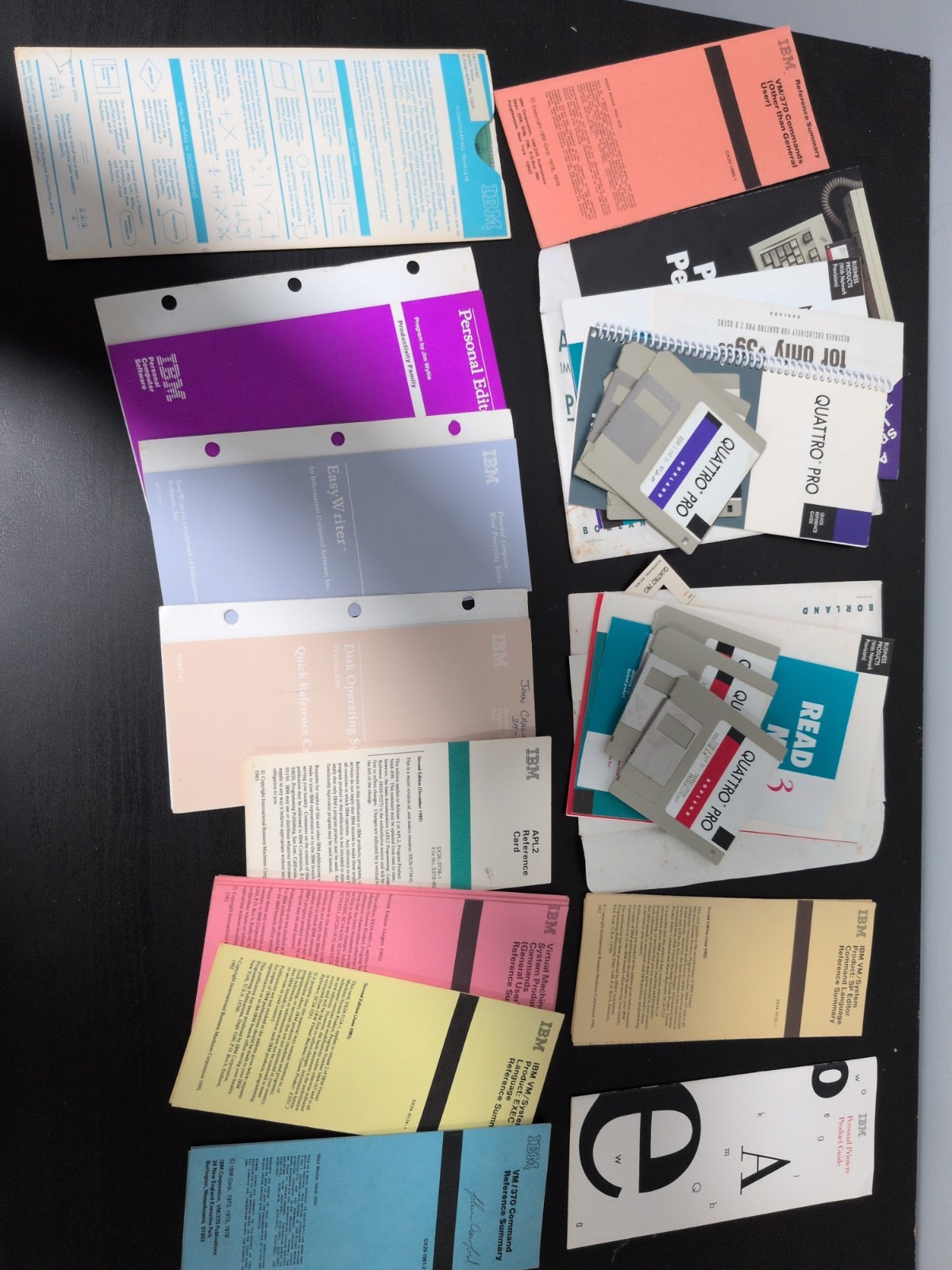 Lot Of Vintage IBM & Other Reference Booklets + Quattro Pro V2 And V3 + VICMODEM