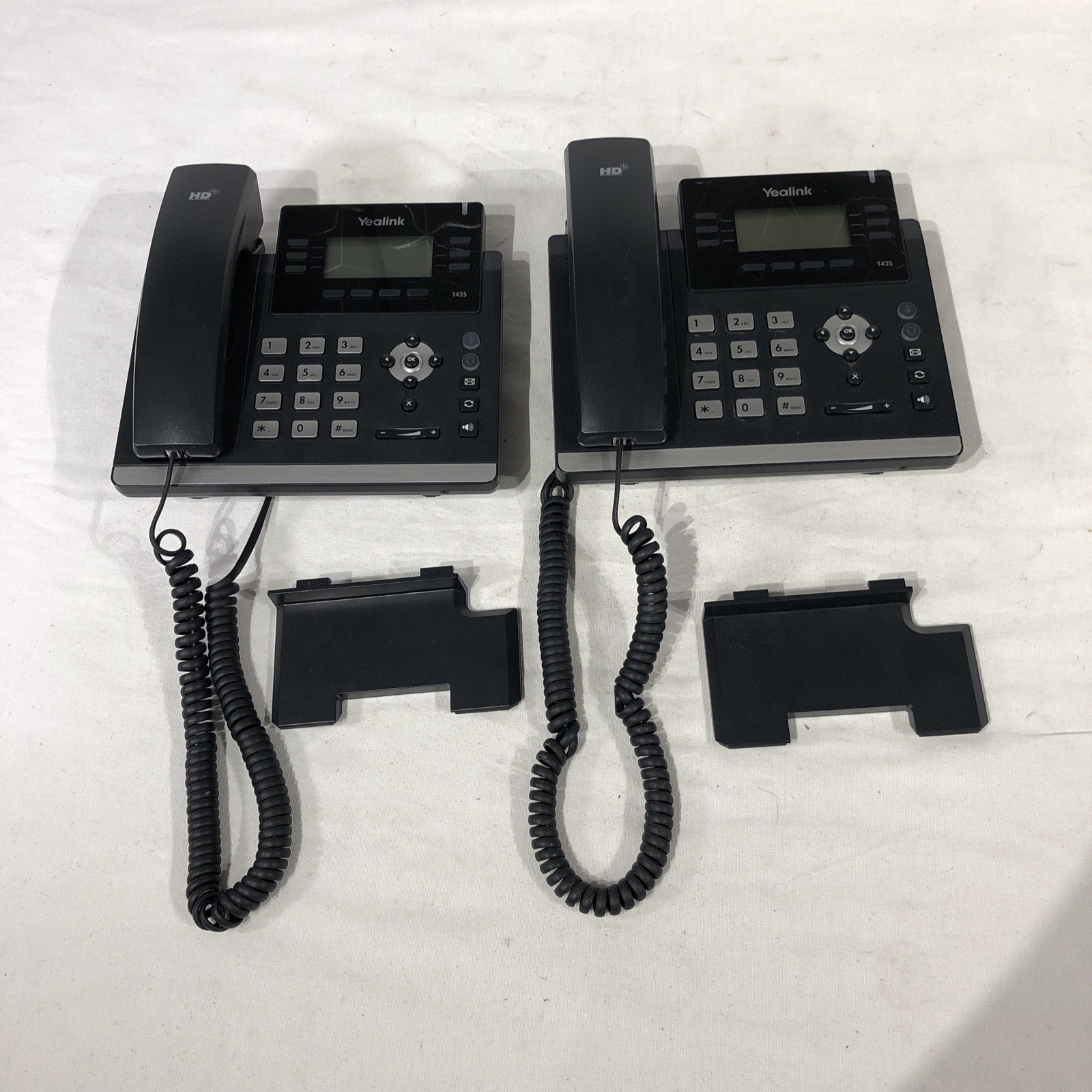 Lot of (2) Yealink SIP-T42S VOIP telephones Ultra Elegant SIP phones
