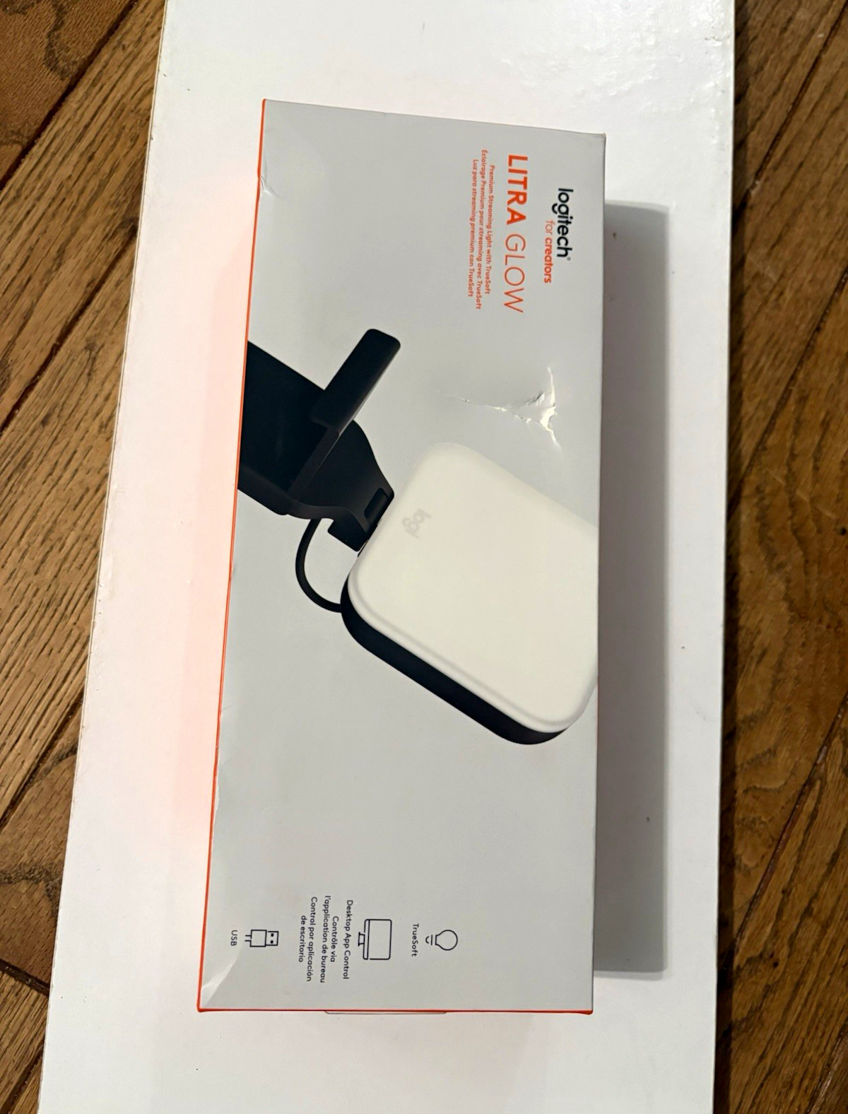 Logitech for Creators Litra Glow USB LED Streaming Light, White