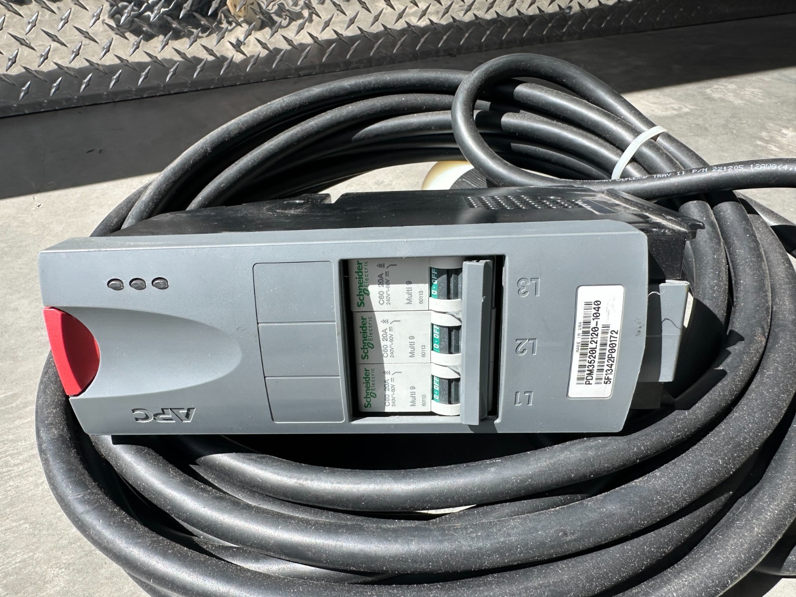 APC PDM3520L2120-1040 IT Power Distribution Module 20A 3PH L21-20 34FT