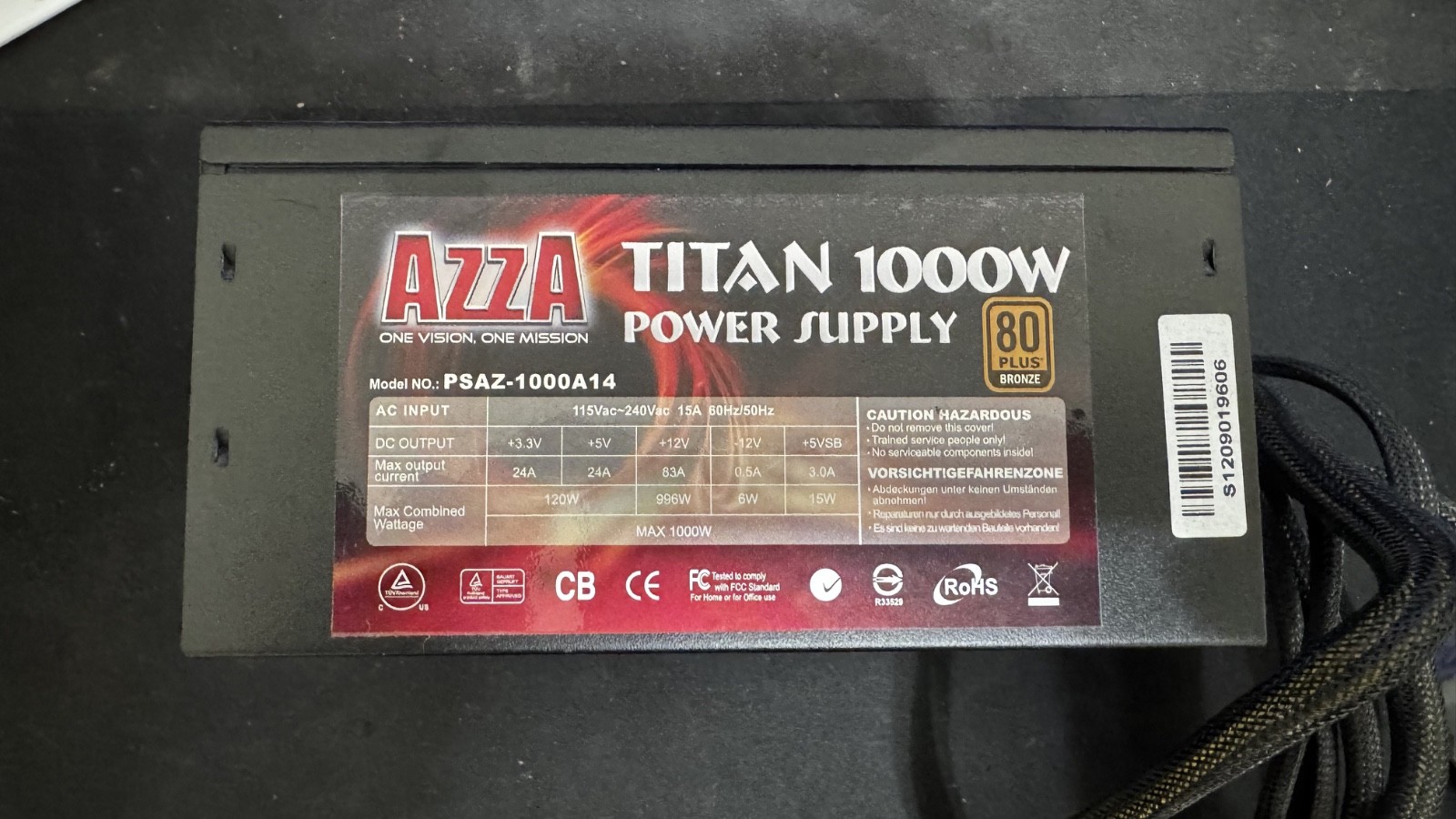 AZZA Titan 1000W PSAZ-1000A14 ATX & EPS 12V v2.92 SLI 80 PLUS PSU