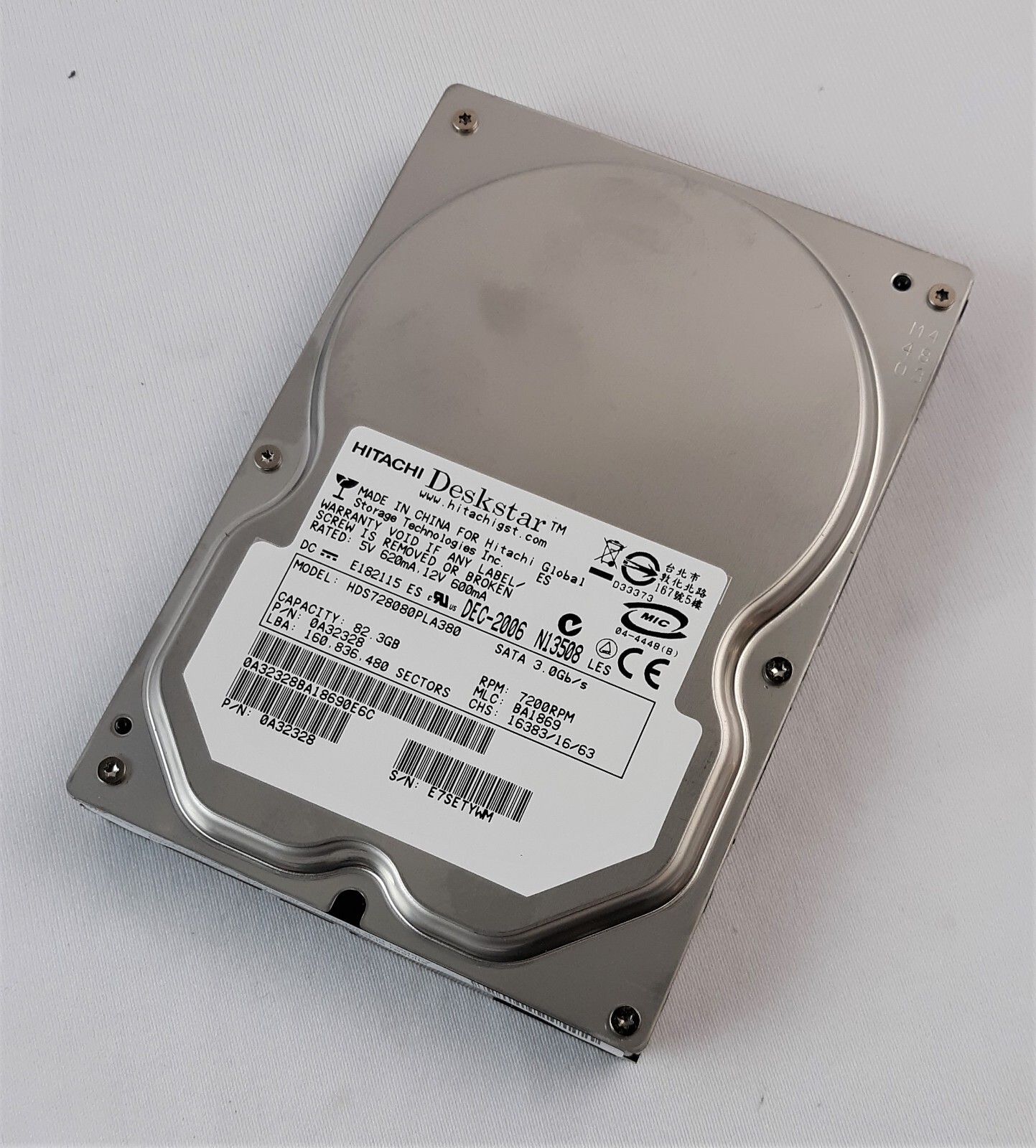Hitachi 0A32328 HDS728080PLA380 Hard Drive